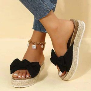 Vacation Bow Sandal SZ 9 Brand New